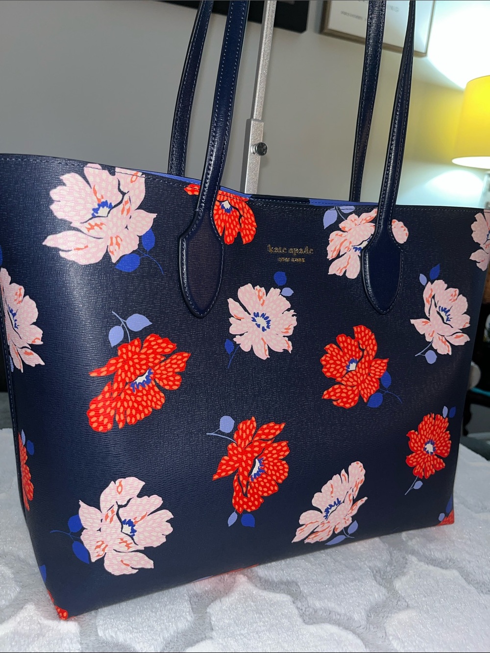 NWT! $248 MSRP kate spade Bleecker Dotty Floral Large Tote - Picture 8 of 11